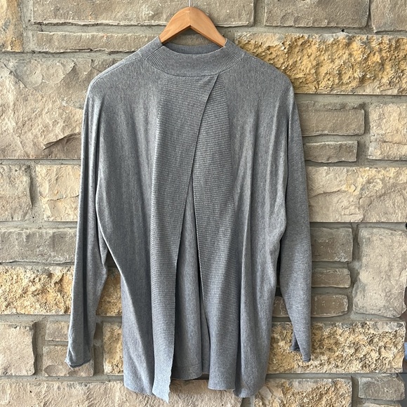 The Limited Light Grey Mock Turtleneck Sweater With Open Back Size Large - Picture 9 of 13